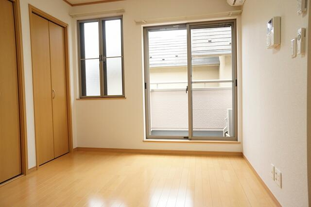 メゾンＳＡＴＳＵＫＩの居間・リビング