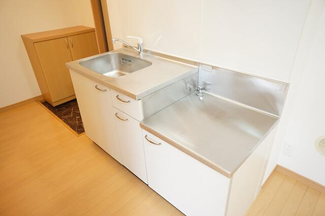 メゾンＳＡＴＳＵＫＩのキッチン