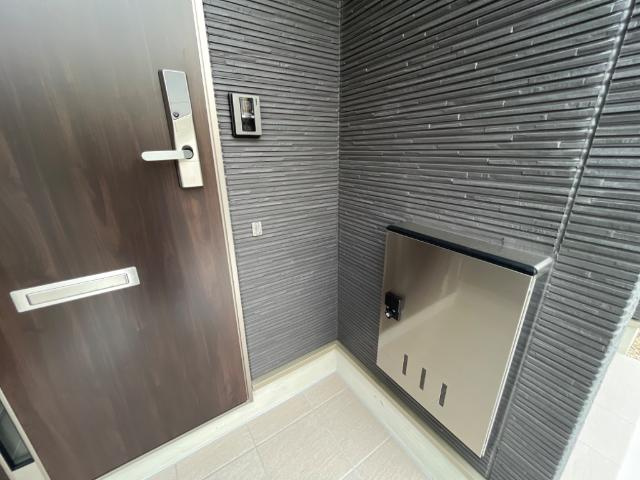 川口市大字道合字久保前　アパート新築工事の玄関|玄関（イメージ）