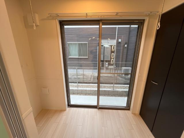 川口市大字道合字久保前　アパート新築工事の内装|インナーテラス（イメージ）