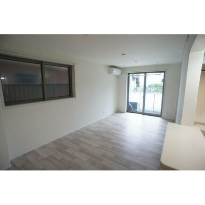 【居間・リビング】 | メゾン ド アッシュ | 15.1帖のきれいなLDK。