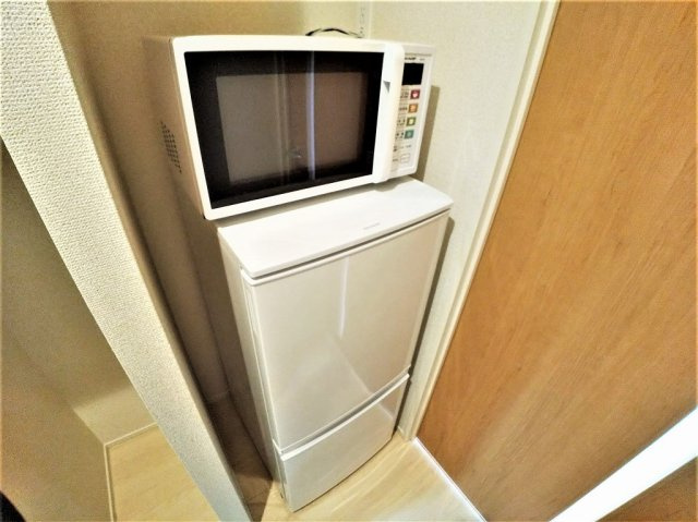 クレイノ春日のその他|レンジと冷蔵庫