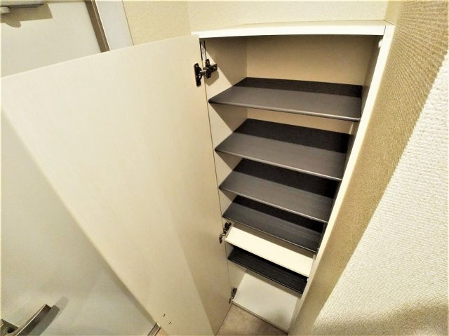 クレイノ春日のその他|シューズボックス