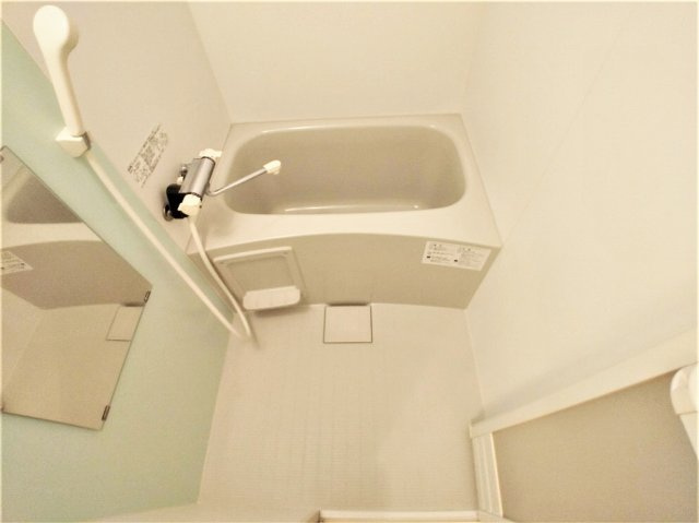 クレイノ春日の浴室|コンパクトで使いやすいお風呂です