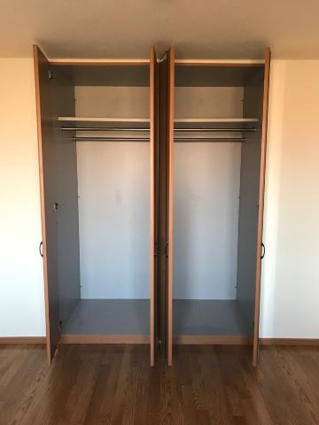 ガーデンヒルズNAKAYAMA壱番館の収納|洋室クローゼット開放時