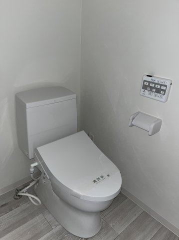 パーク・アジュール春日部のトイレ|ゆったりとした空間のトイレです