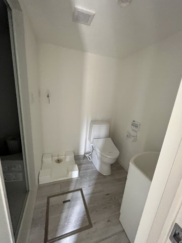 パーク・アジュール春日部の洗面所|脱衣スペースもあります