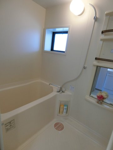 サンクレセントKの浴室