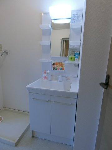 サンクレセントKの洗面所