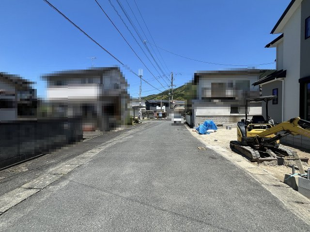 【その他】 | 福岡市早良区内野5丁目2期　1号棟（全1棟）【仲介手数料無料・0円】 | 現地写真。前面道路です。
