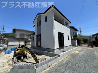 【外観】 | 現地写真。プラス不動産販売なら、現場の全ての棟をまとめてご見学頂けます。