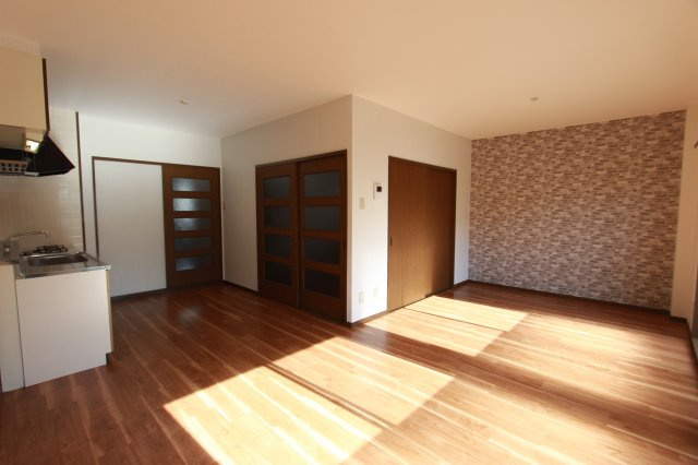 コーポマグノリアの居間・リビング|参考写真です。現況優先。