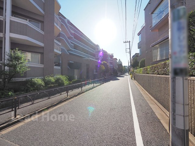 【その他】 | Ｄ＇グランセ駒沢大学 | 前面道路