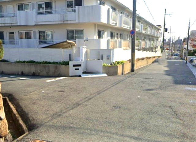 エステート岡本の外観