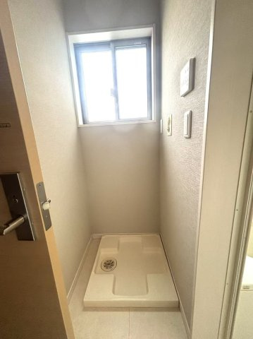 飯塚4丁目戸建ての玄関|きれいな玄関です