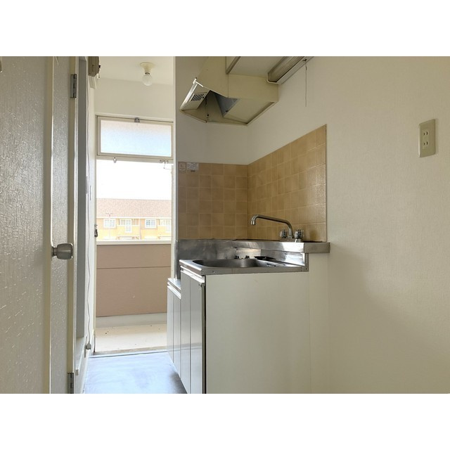 ピアザハイツⅤの内装|明るい室内です