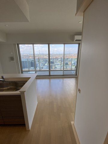 グランセンス吉川美南ステーションコートの居間・リビング|ゆったり過ごせるリビングです