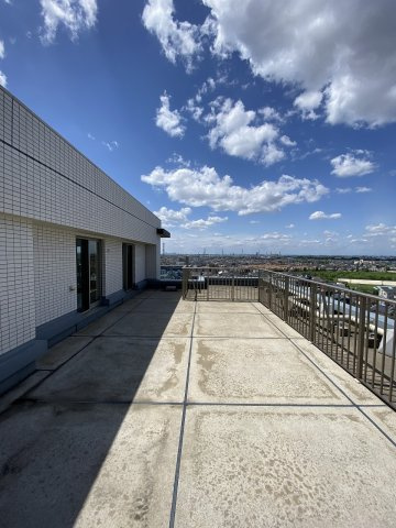 グランセンス吉川美南ステーションコートの駐車場|駐車場に車を止められます