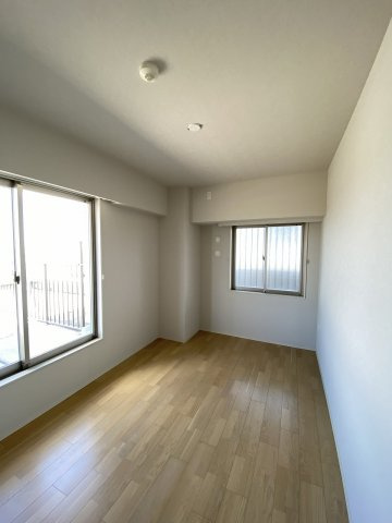 グランセンス吉川美南ステーションコートの居間・リビング|使いやすいリビングです