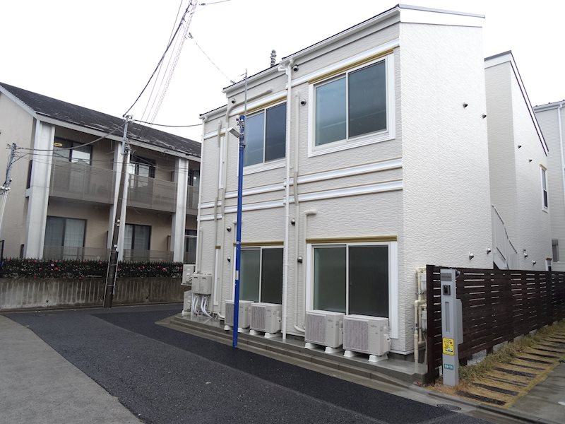 フェリスアライズの周辺