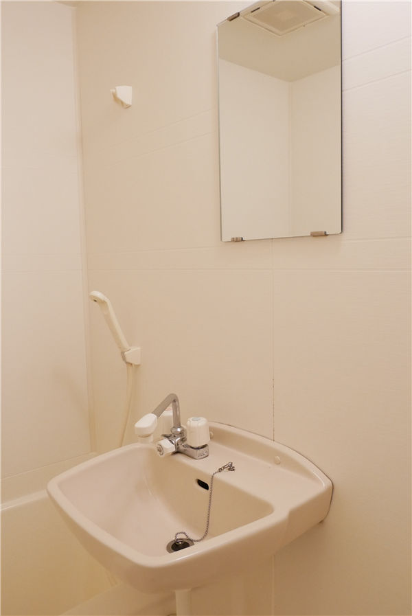 宮町マンションの内装|明るい色調の室内です