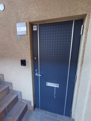 オズ・フラッツ本山の玄関|落ち着いた玄関です