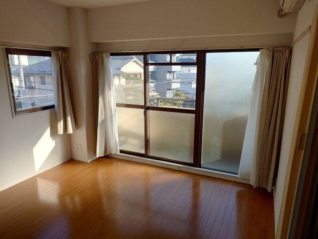 オズ・フラッツ本山の居間・リビング|居間です