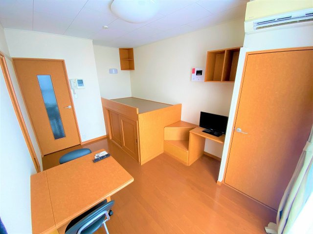 レオパレスアクアブルー青谷の居間・リビング|居間です