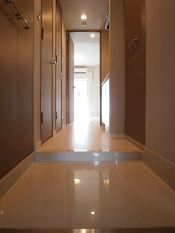 グラントゥルース赤羽プレミオの玄関|きれいな玄関です