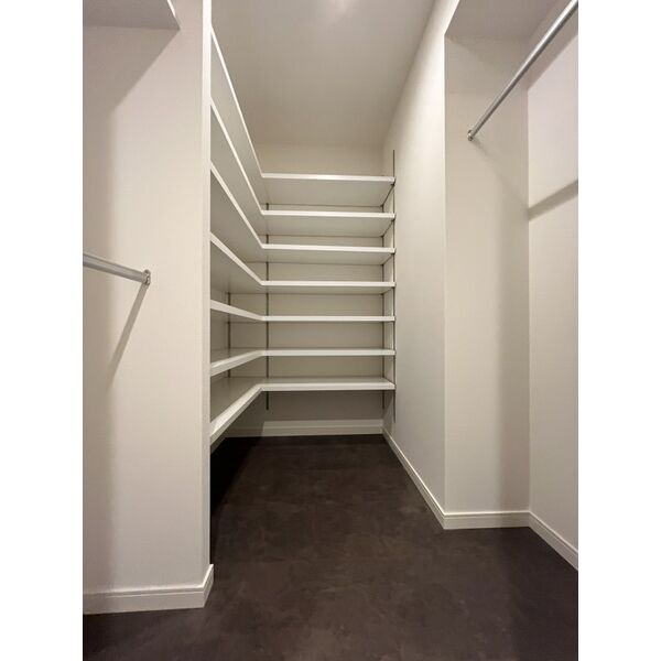 Ｄｒａｗ上本町の収納