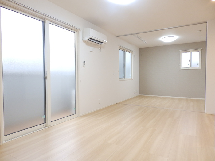 アコルトD棟の居間・リビング