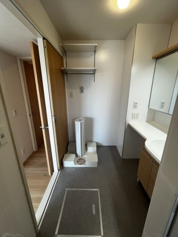 アコルトD棟の洗面所|イメージ203号室の写真