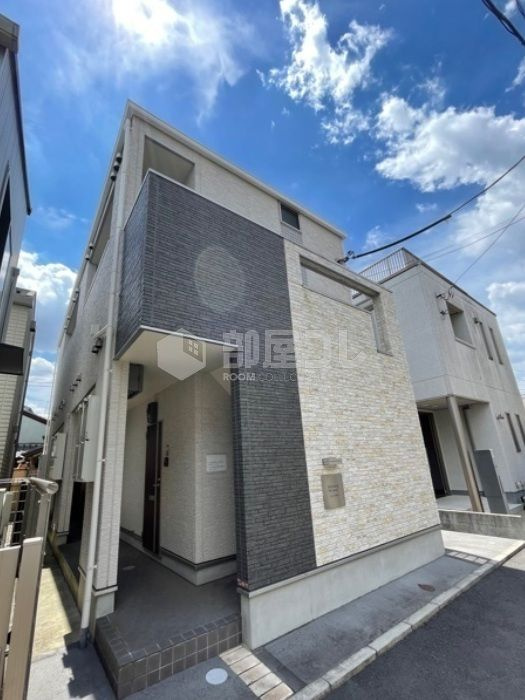 クレシア高円寺の外観