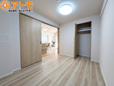 【子供部屋】 | メゾンフィオーレ上足洗 | 収納スペースもしっかり確保したお部屋は、収納家具の数も減らせるのでお部屋を広く使えます！