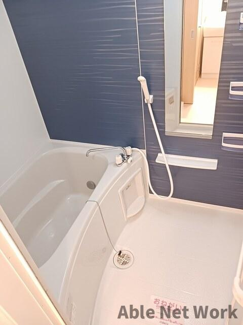 サンフィオーレCの浴室|追い焚き、浴室乾燥機付き