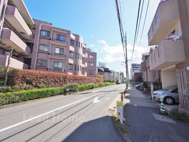 【その他】 | クレッセント上野毛 | 前面道路