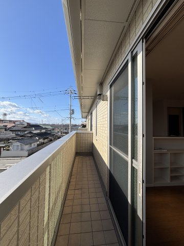 ランロードＣ棟のバルコニー|イメージ301号室の写真