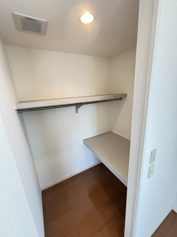 ランロードＣ棟の収納|イメージ301号室の写真