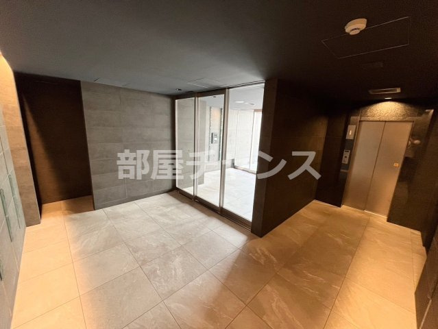 シーズンフラッツ矢場のロビー