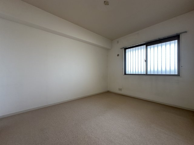 ワコーレ明石アルベージュの洋室