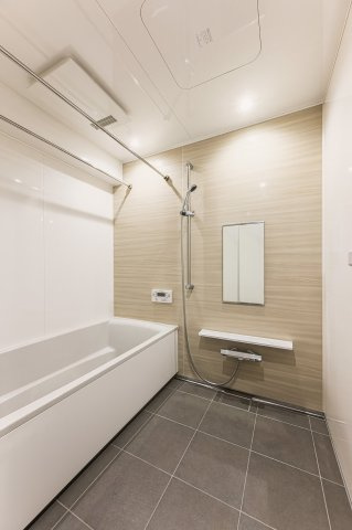 【浴室】 | パシフィックニュー自由が丘 | 1日の疲れを癒せるバスルーム。