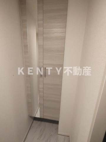 【玄関】 | セレスティア中央 Ⅱ | シンプルで使いやすい玄関です