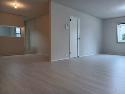 【居間・リビング】