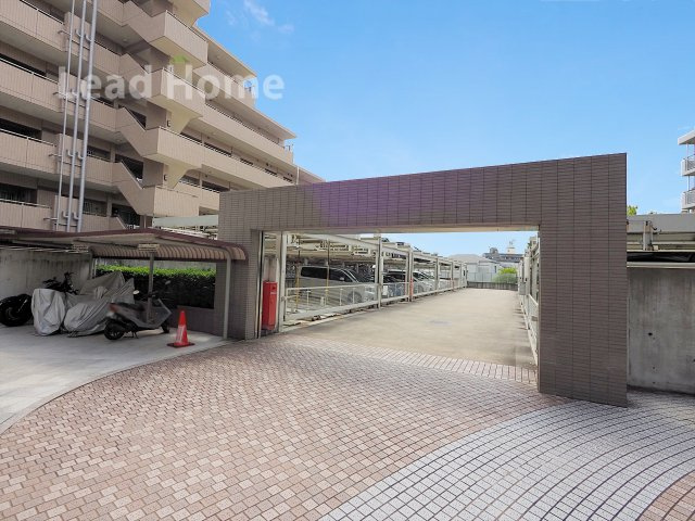 【駐車場】 | フューズ・コート１７５