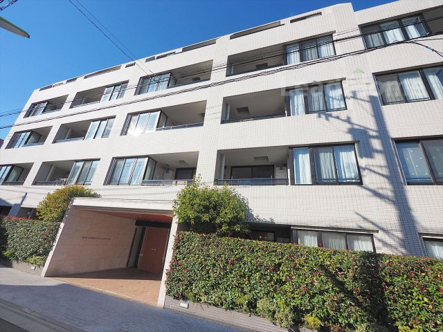 【外観】 | マストレジデンス世田谷代田