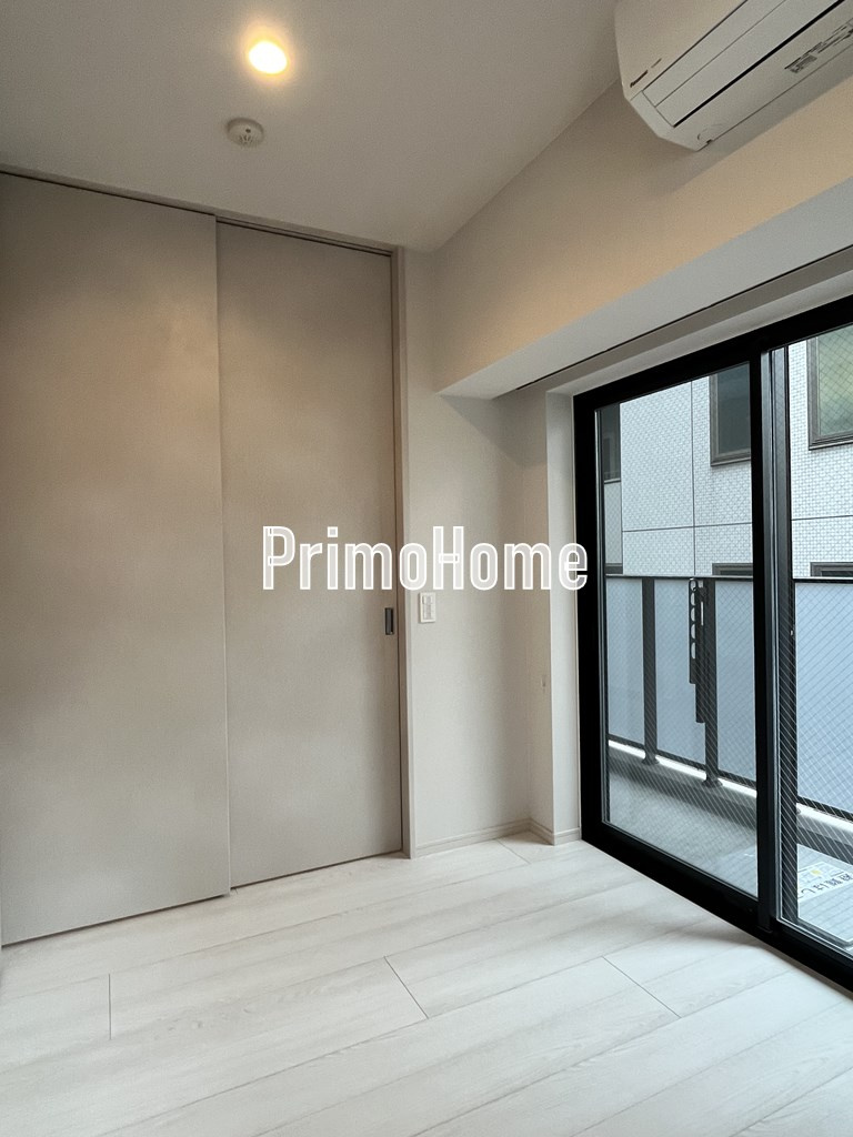 ルフォンプログレ神田プレミアの洋室