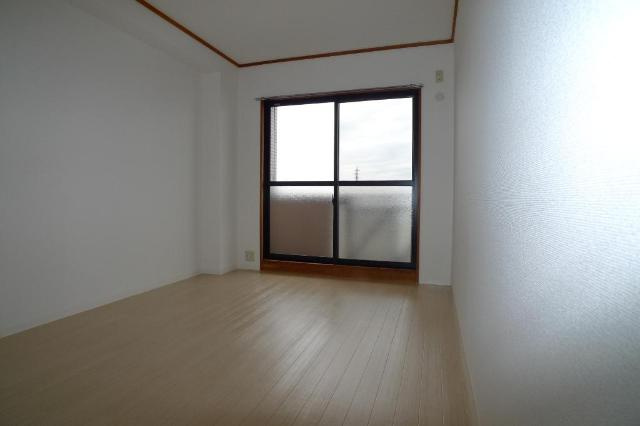 グランディールYOKOYAMA　Ⅱ(グランディールヨコヤマ)の内装|洋室