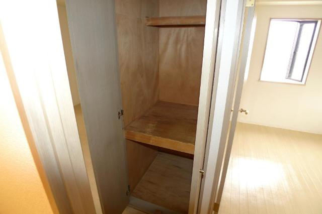 グランディールYOKOYAMA　Ⅱ(グランディールヨコヤマ)の収納|廊下