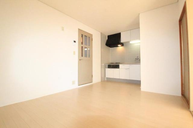 グランディールYOKOYAMA　Ⅱ(グランディールヨコヤマ)の居間・リビング|リビング