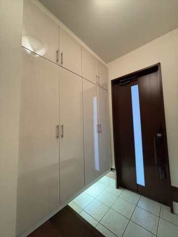 リフレMKハウスの玄関|落ち着いた玄関です